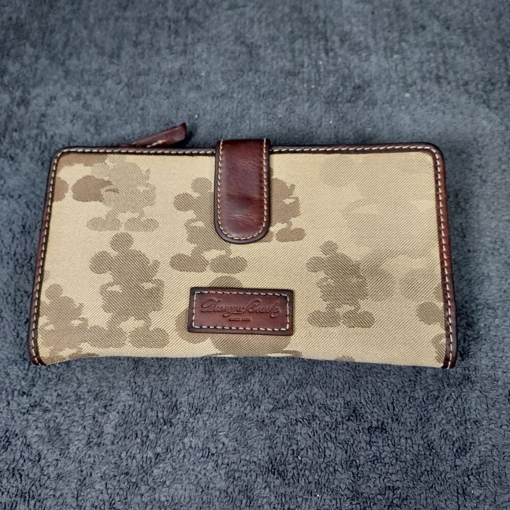 Dooney & Bourke Disney Mickey Mouse Womens Wallet Tan Jacquard Brown Leather
